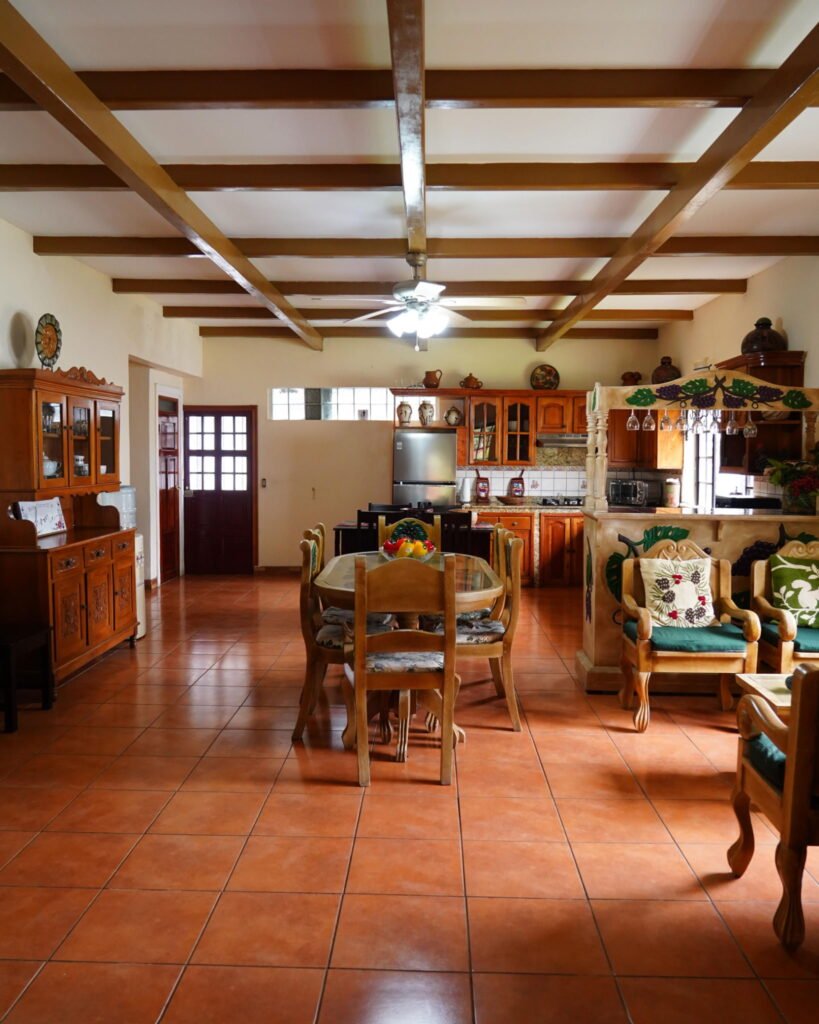 Rooms 2308863430827965165